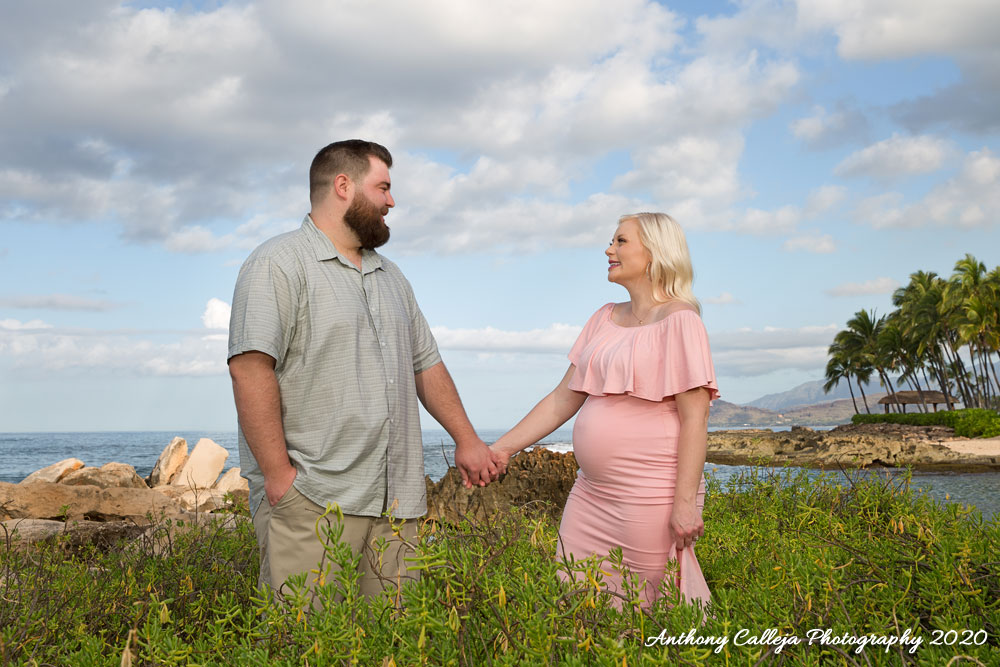 Affordable Oahu Maternity Photo Session