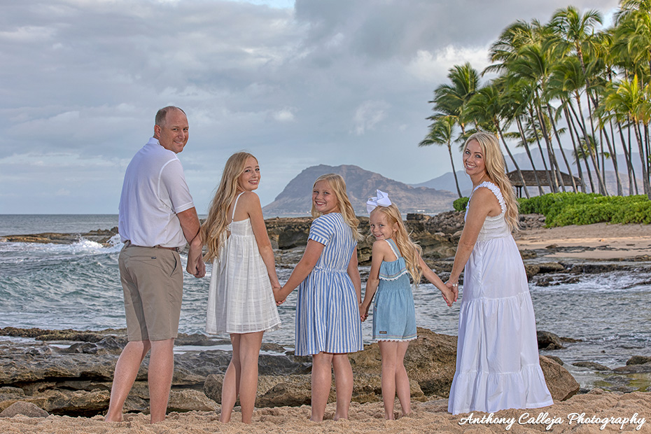 early morning Secret beach, Koolina family photography session