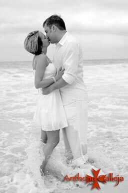 Honeymoon Photographers in Hawaii