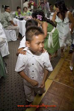 Engagement Couples Portrait Waimanalo Beach Oahu Hawaii Engagement Couples Portrait Waimanalo Beach Oahu Hawaii