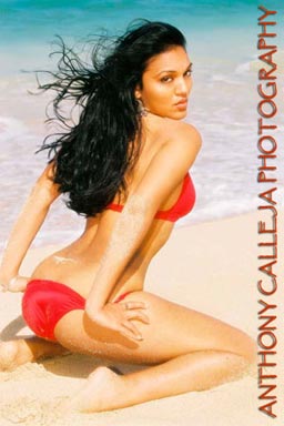 Hawaii Swimsuit Model Photographer - North Shore Oahu