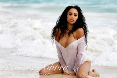 Swimsuit Photographers in Honolulu